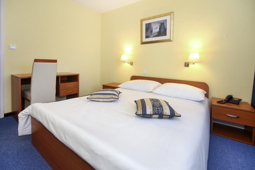 Hotel Zagreb Split Luaran gambar