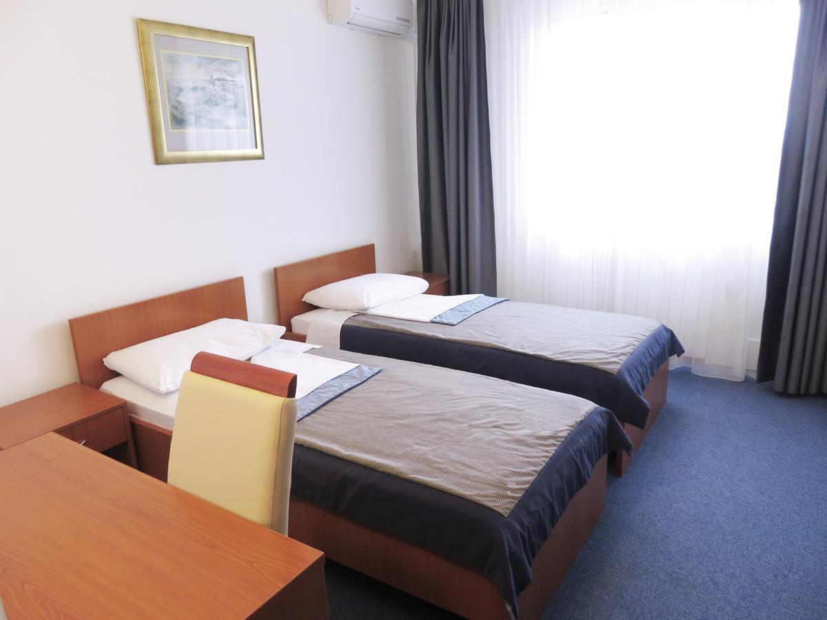 Hotel Zagreb Split Luaran gambar
